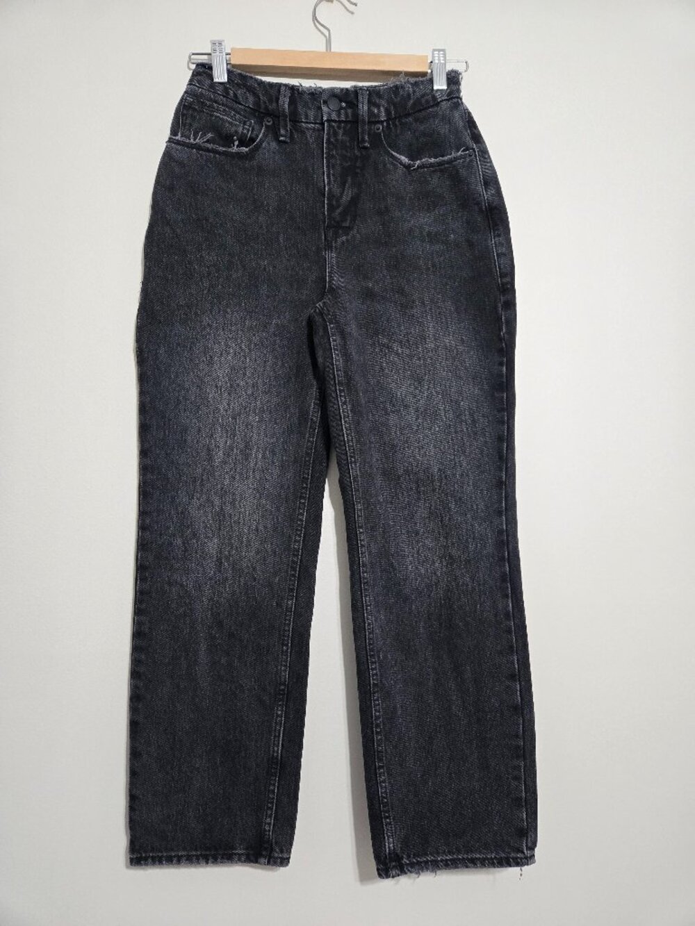 Good American GNDU999BT Women’s Black Jeans Raw Hem Distressed Size 25/0